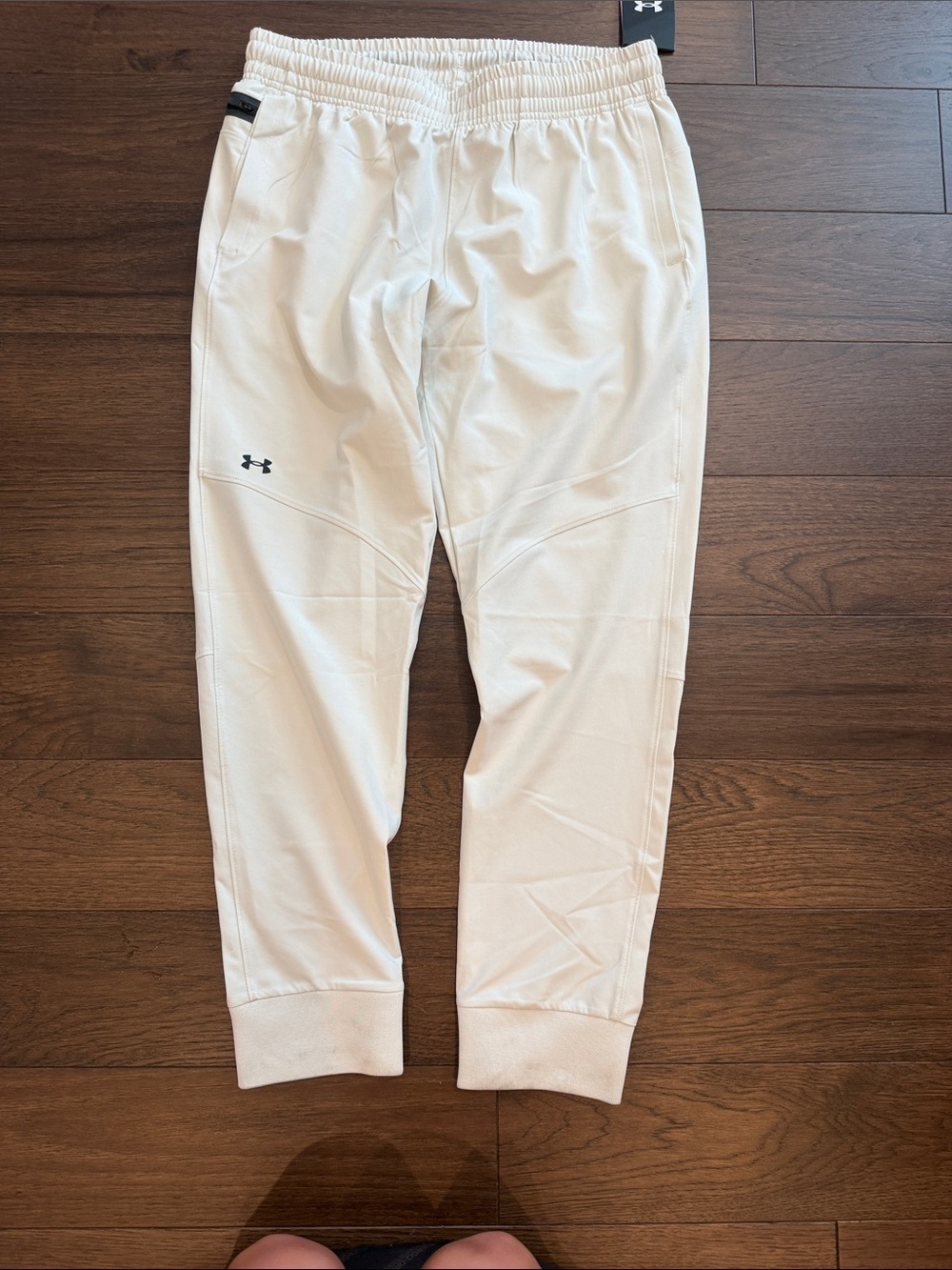 Under Armour Sportstyle Elite Joggers Size Medium NWT in Ivory - C67-036